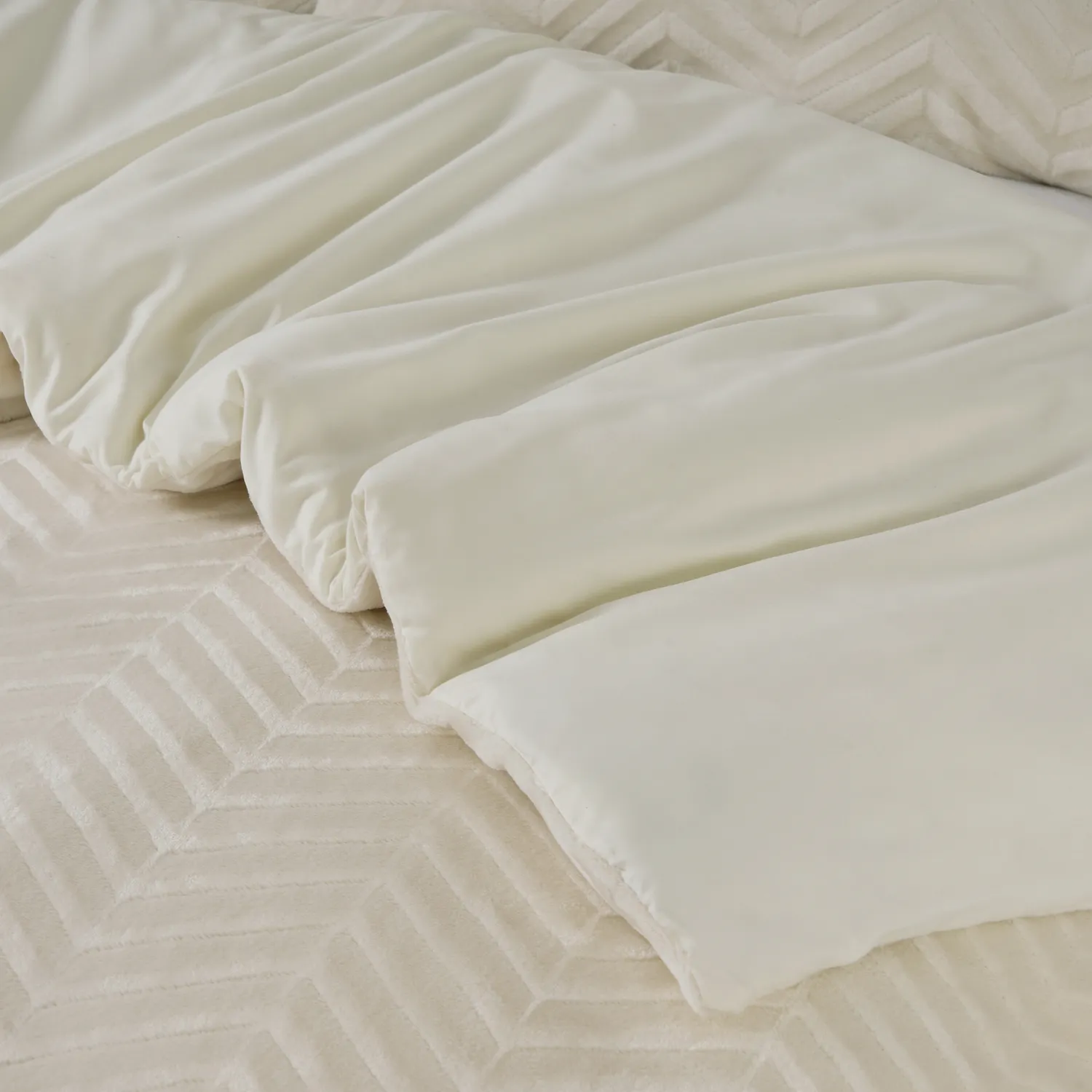 Sleeptime Teddy Chevron Dekbedovertrek Creme Sleeptime Teddy Chevron Dekbedovertrek Creme 7 Sleeptime Teddy Chevron Dekbedovertrek Creme - Afbeelding 3